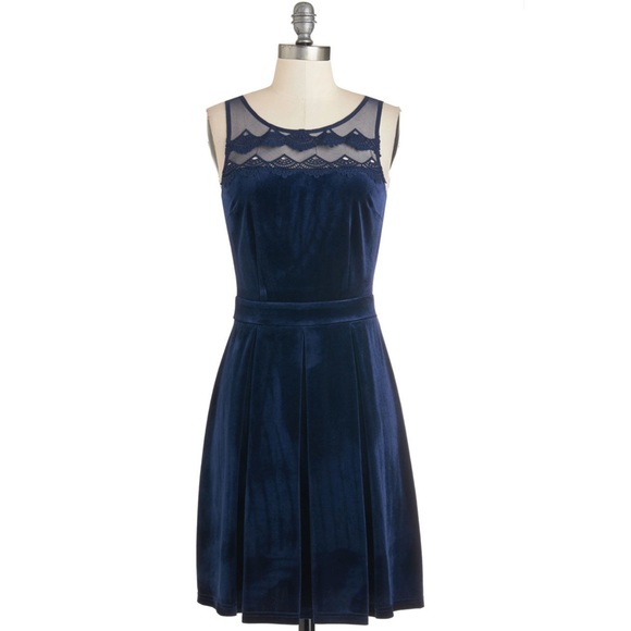 Modcloth Dresses & Skirts - Gimme a Plush Dress